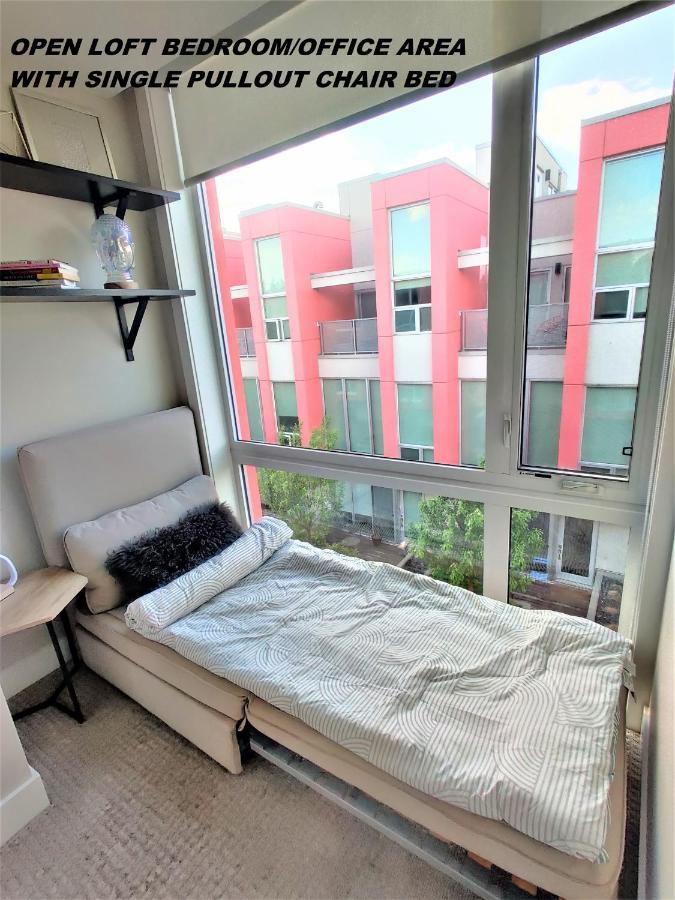 Monki Di Executive Suites: Luxury City Home with Rooftop Patio Calgary Exterior photo